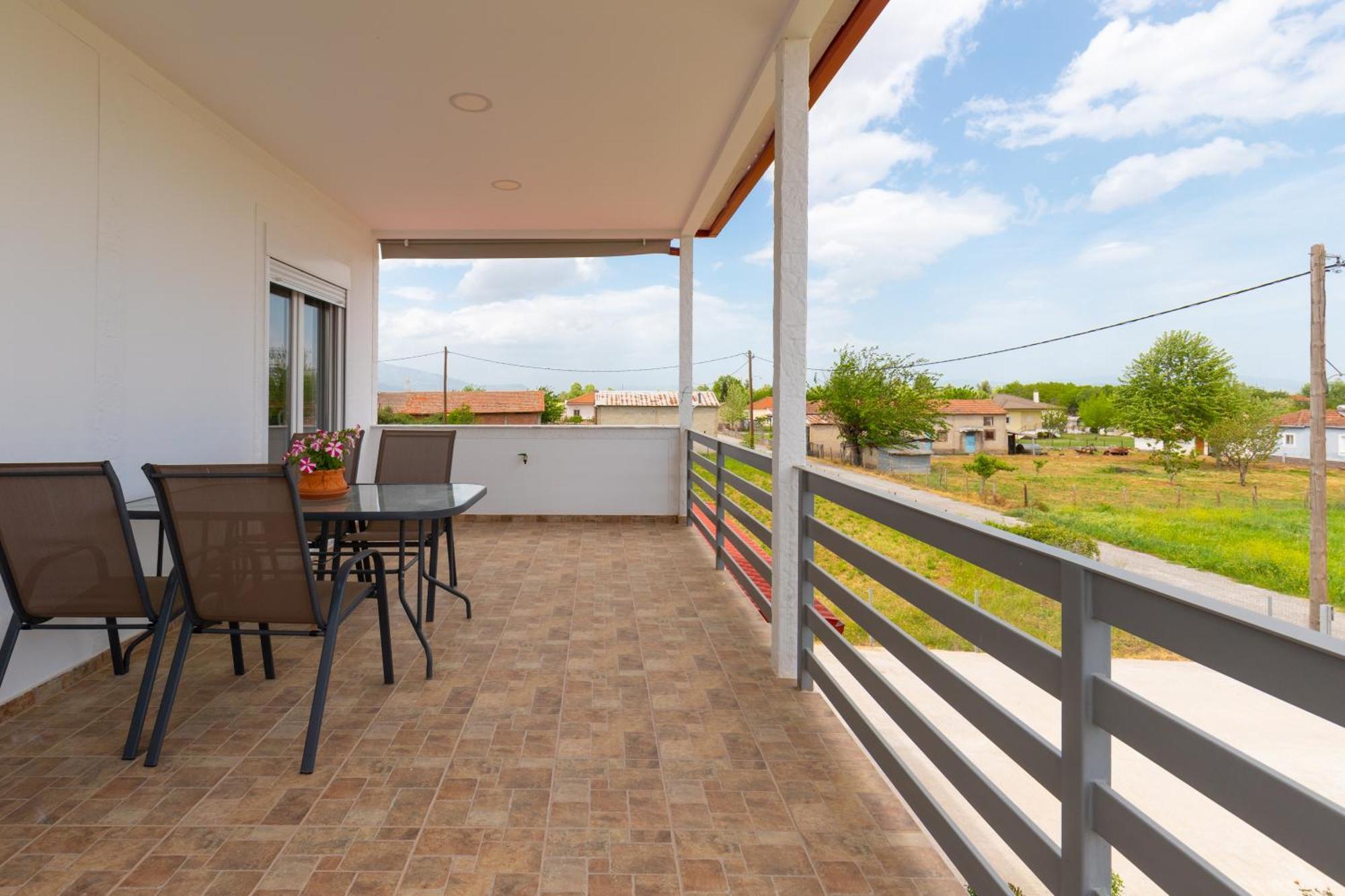 Countryside Apartments First Floor Tríkala Exterior foto